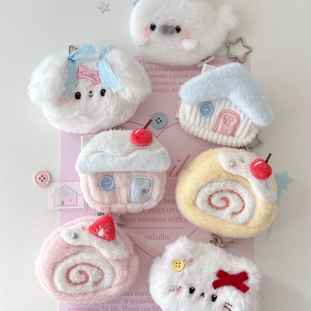 Cute Seal Earphone Pouch Plush Keychain Cartoon Christmas Winter Snow Festival Mini Bag